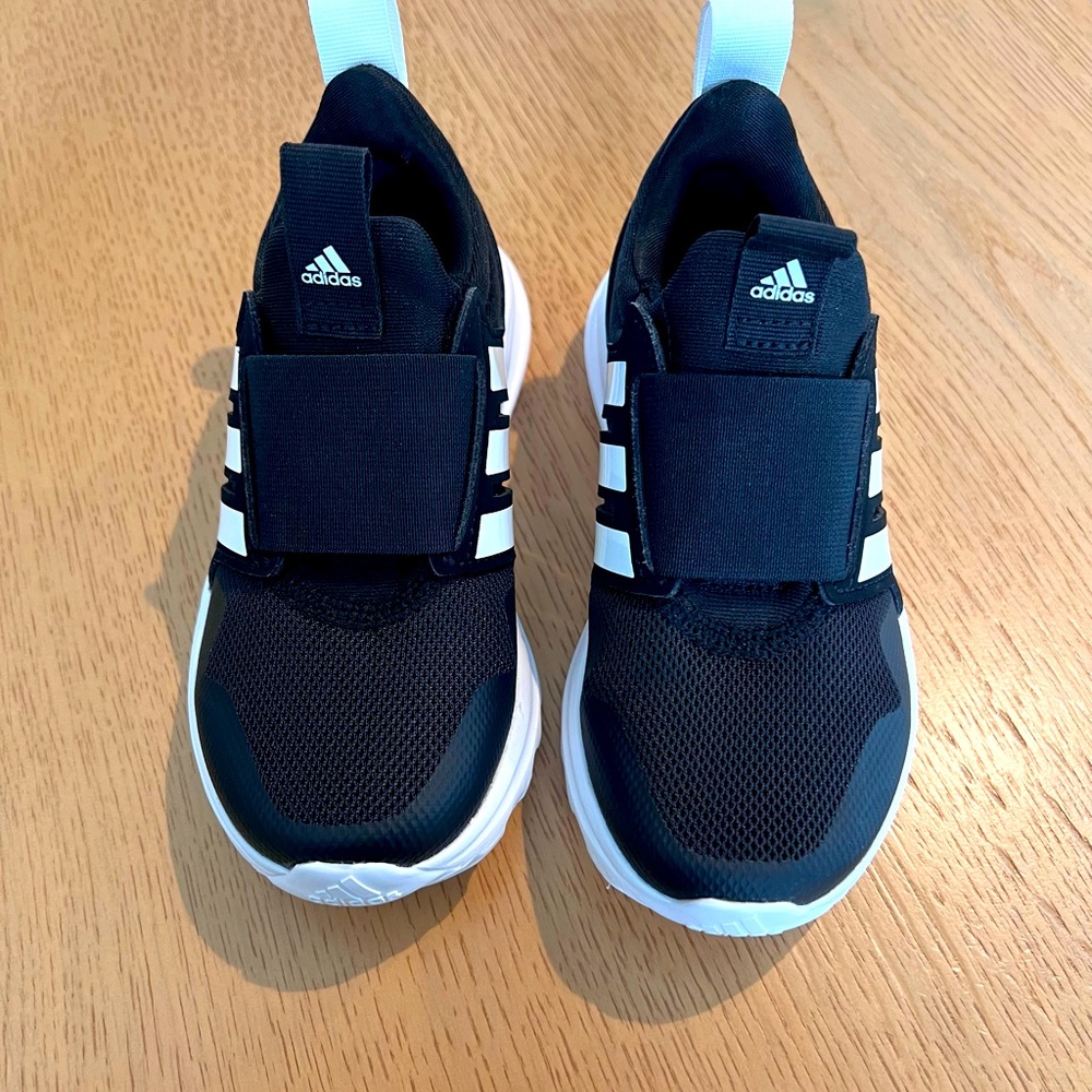 Adidas ActiveRide 2.0 Running Shoe - Kids, new and never worn!